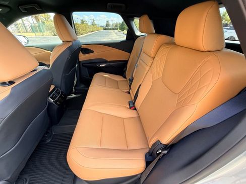 Certified 2025 Lexus RX 350 FWD w/ Technology Package image 18