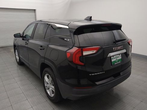 Used 2022 GMC Terrain SLE w/ LPO, Floor Liner Package FWD image 5