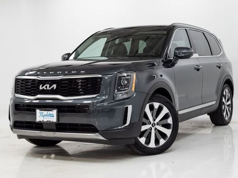 Used 2022 Kia Telluride S AWD/4WD image 1