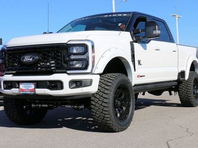 New 2026 Ford F250 Lariat w/ Black Appearance Package