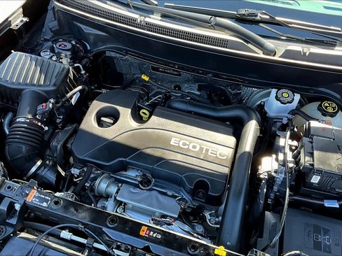 Used 2022 GMC Terrain AT4 image 30