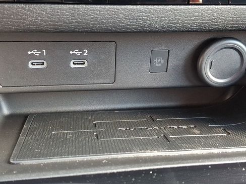 New 2026 Mitsubishi Outlander LE AWD/4WD image 18