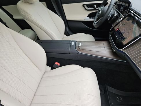 Certified 2025 Mercedes-Benz E 350 Sedan image 15