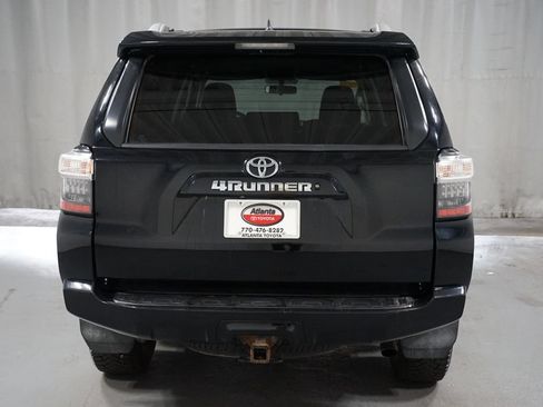 Certified 2017 Toyota 4Runner SR5 AWD/4WD image 7