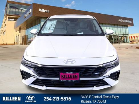 New 2025 Hyundai Elantra Limited image 2