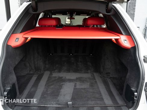 Used 2022 Rolls-Royce Cullinan image 39