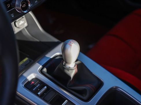 Used 2025 Honda Civic Type R image 25