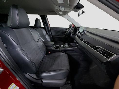 Used 2024 Mitsubishi Outlander SE Black Edition image 30