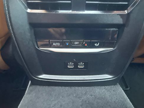 Used 2023 BMW i4 eDrive35 RWD image 14