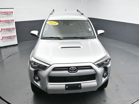 Used 2024 Toyota 4Runner TRD Off-Road AWD/4WD image 26
