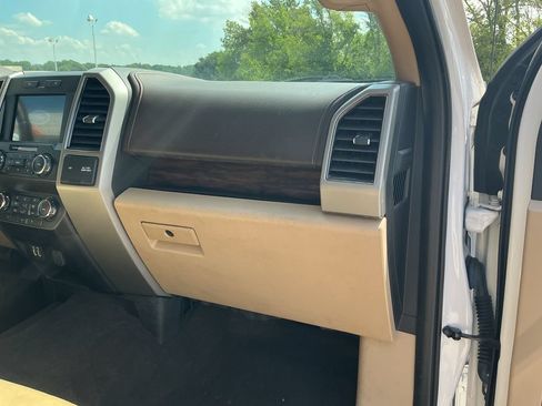 Used 2019 Ford F150 Lariat w/ Equipment Group 501A Mid AWD/4WD image 18