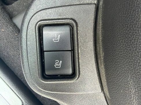 Used 2019 Ford Taurus Limited FWD image 15
