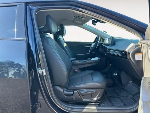 Used 2024 Kia EV6 Light RWD image 10