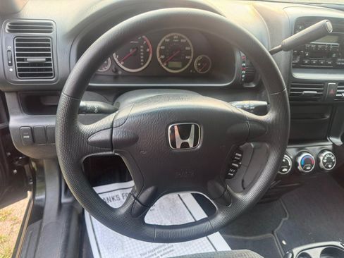 Used 2004 Honda CR-V LX image 15