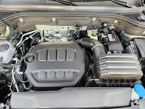 New 2026 Volkswagen Atlas Peak Edition AWD/4WD image 25