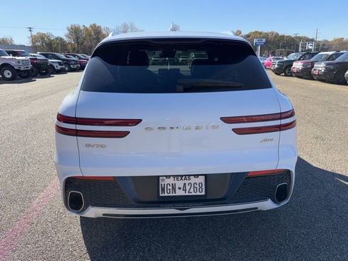 Used 2023 Genesis GV70 2.5T w/ Advanced Package image 12