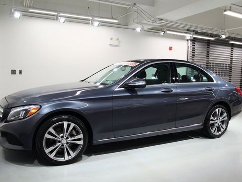 Used 2015 Mercedes-Benz C 300 4MATIC Sedan image 16