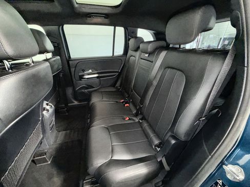 Used 2022 Mercedes-Benz GLB 250 4MATIC image 25