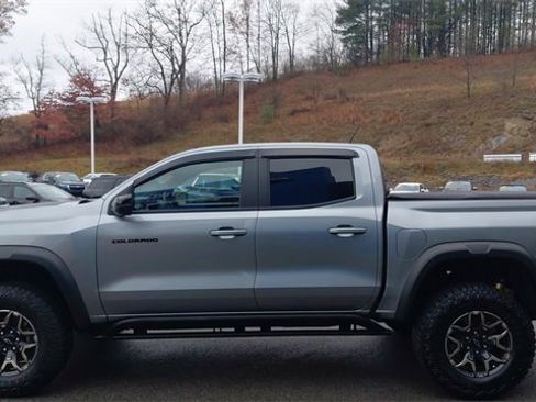 Certified 2024 Chevrolet Colorado ZR2 w/ Technology Package image 6