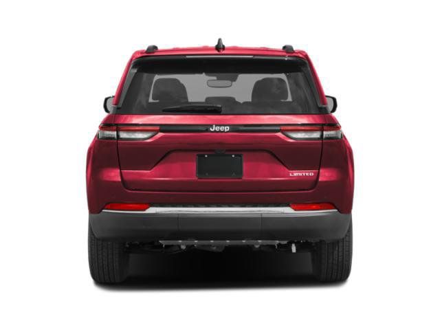 Used 2024 Jeep Grand Cherokee Altitude AWD/4WD image 8