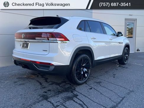 New 2026 Volkswagen Atlas SE image 7