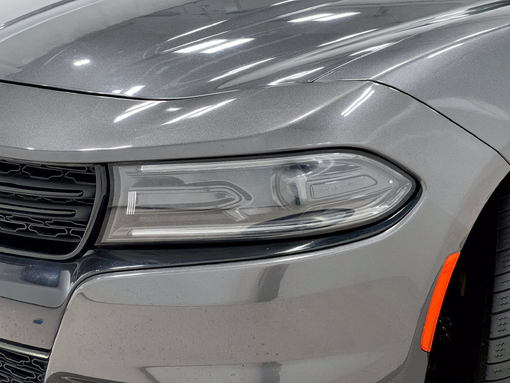 Used 2022 Dodge Charger SXT AWD/4WD image 34