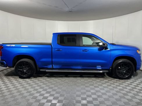 Used 2025 Chevrolet Silverado 1500 RST w/ Convenience Package II AWD/4WD image 9