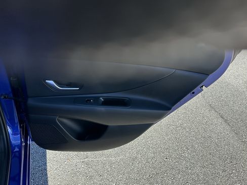 Used 2024 Hyundai Elantra SEL image 18