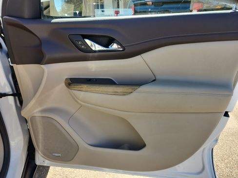 Used 2019 GMC Acadia Denali image 54