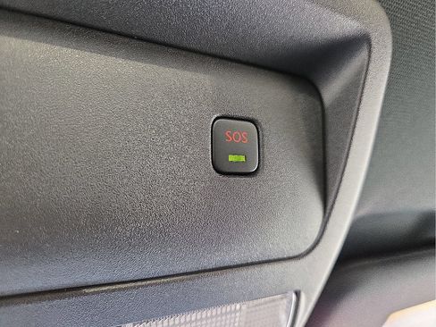 Used 2023 Nissan Frontier PRO-4X w/ Pro Convenience Package AWD/4WD image 21