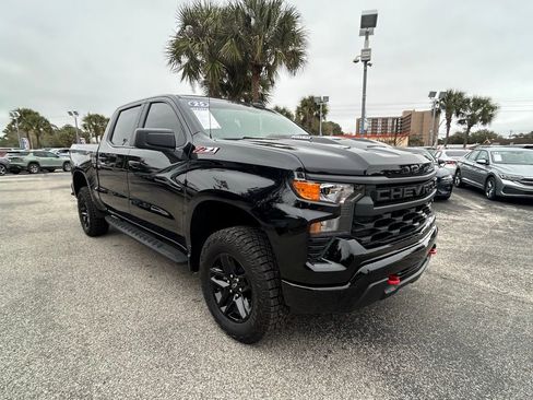 Used 2025 Chevrolet Silverado 1500 Custom Trail Boss AWD/4WD image 9