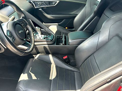 Used 2020 Jaguar F-TYPE Coupe RWD image 13