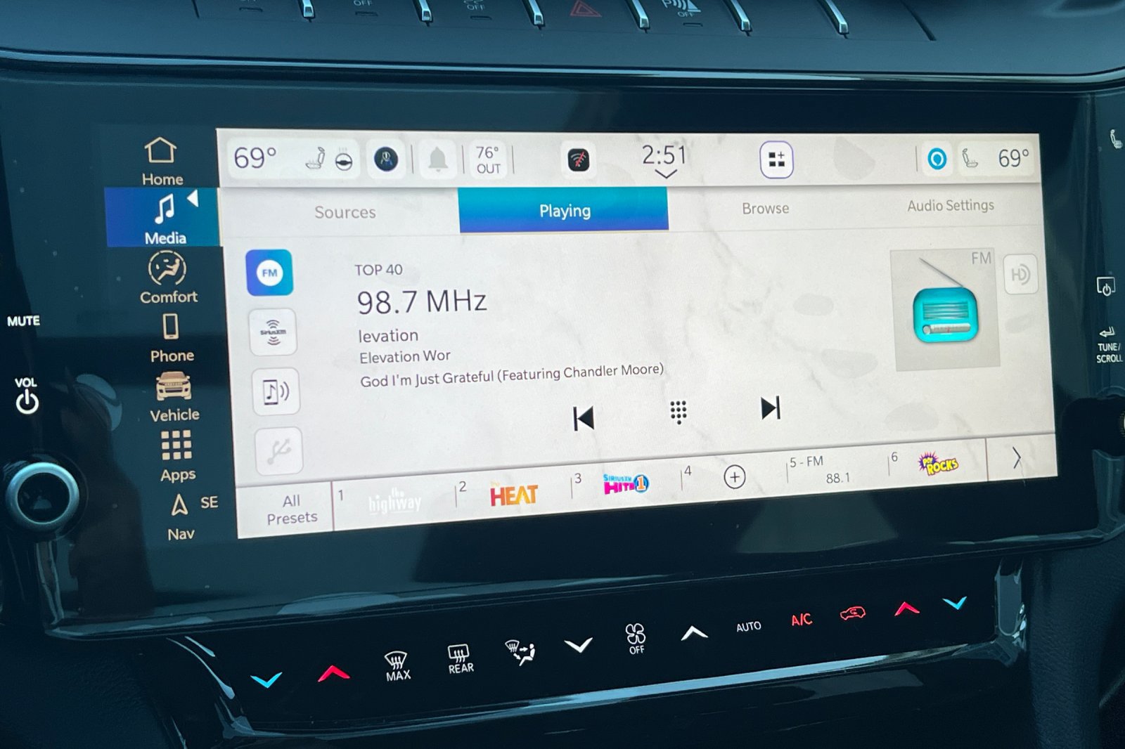 New 2027 Jeep Grand Cherokee Limited AWD/4WD image 21