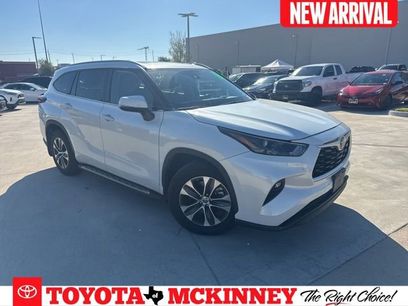 Used 2022 Toyota Highlander XLE