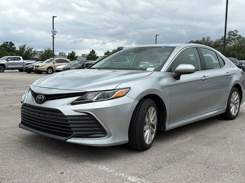 Certified 2024 Toyota Camry LE FWD image 10