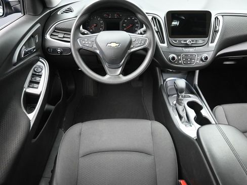 Used 2024 Chevrolet Malibu LT image 20