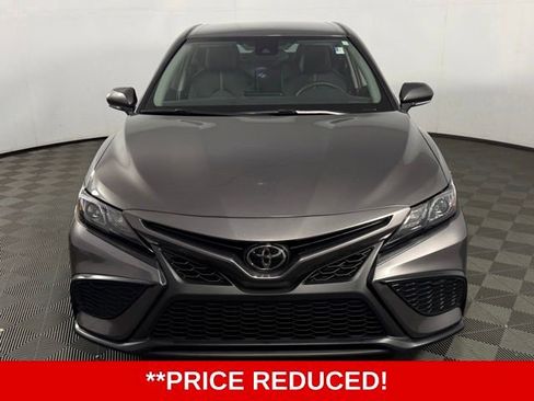 Used 2023 Toyota Camry SE FWD image 2