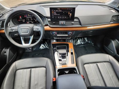 Used 2023 Audi Q5 2.0T Premium Plus w/ Premium Plus Package AWD/4WD image 24
