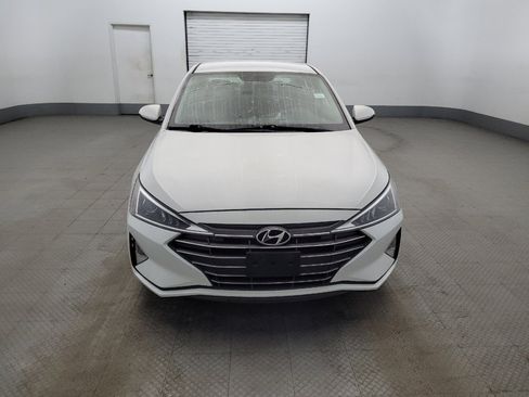 Used 2019 Hyundai Elantra SE w/ Cargo Package FWD image 14