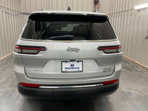 Used 2023 Jeep Grand Cherokee L Limited AWD/4WD image 24