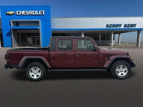 Used 2021 Jeep Gladiator Sport AWD/4WD image 3
