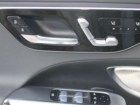 Used 2026 Mercedes-Benz C 300 Sedan image 12