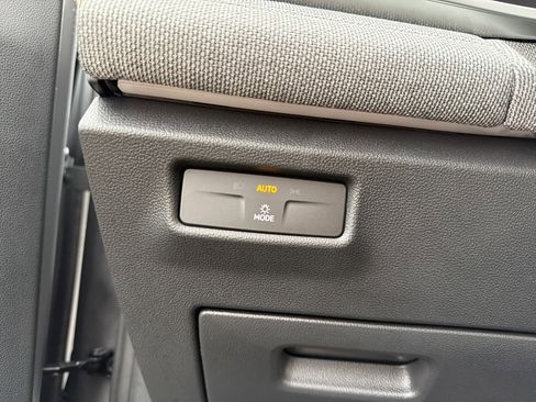 New 2026 Volkswagen Tiguan S image 15