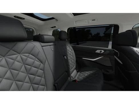 New 2026 BMW X7 xDrive40i image 12