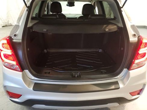 Used 2019 Chevrolet Trax LT w/ LT Convenience Package AWD/4WD image 23