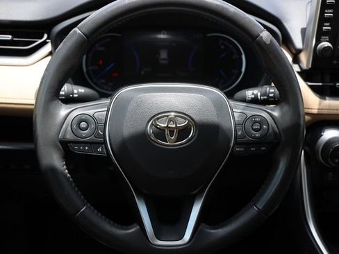 Certified 2022 Toyota RAV4 Limited AWD/4WD image 15