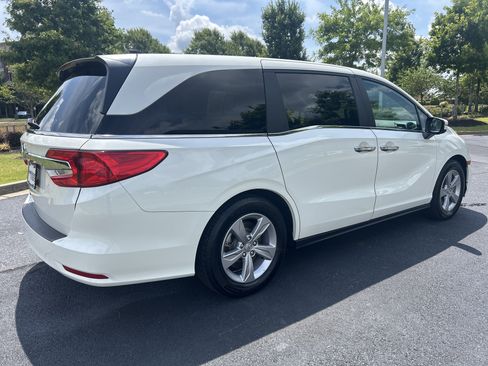 Used 2019 Honda Odyssey EX-L image 9