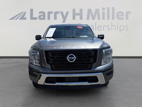 Used 2022 Nissan Titan SV w/ Accessory Utility Package RWD image 8