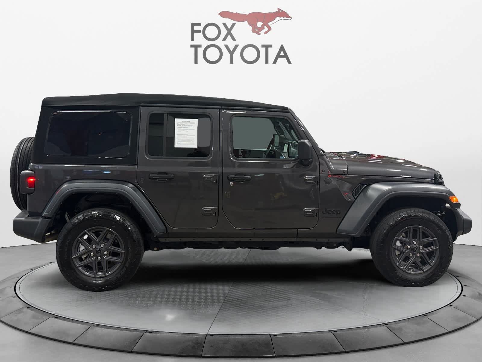 Used 2024 Jeep Wrangler Unlimited Sport AWD/4WD image 7