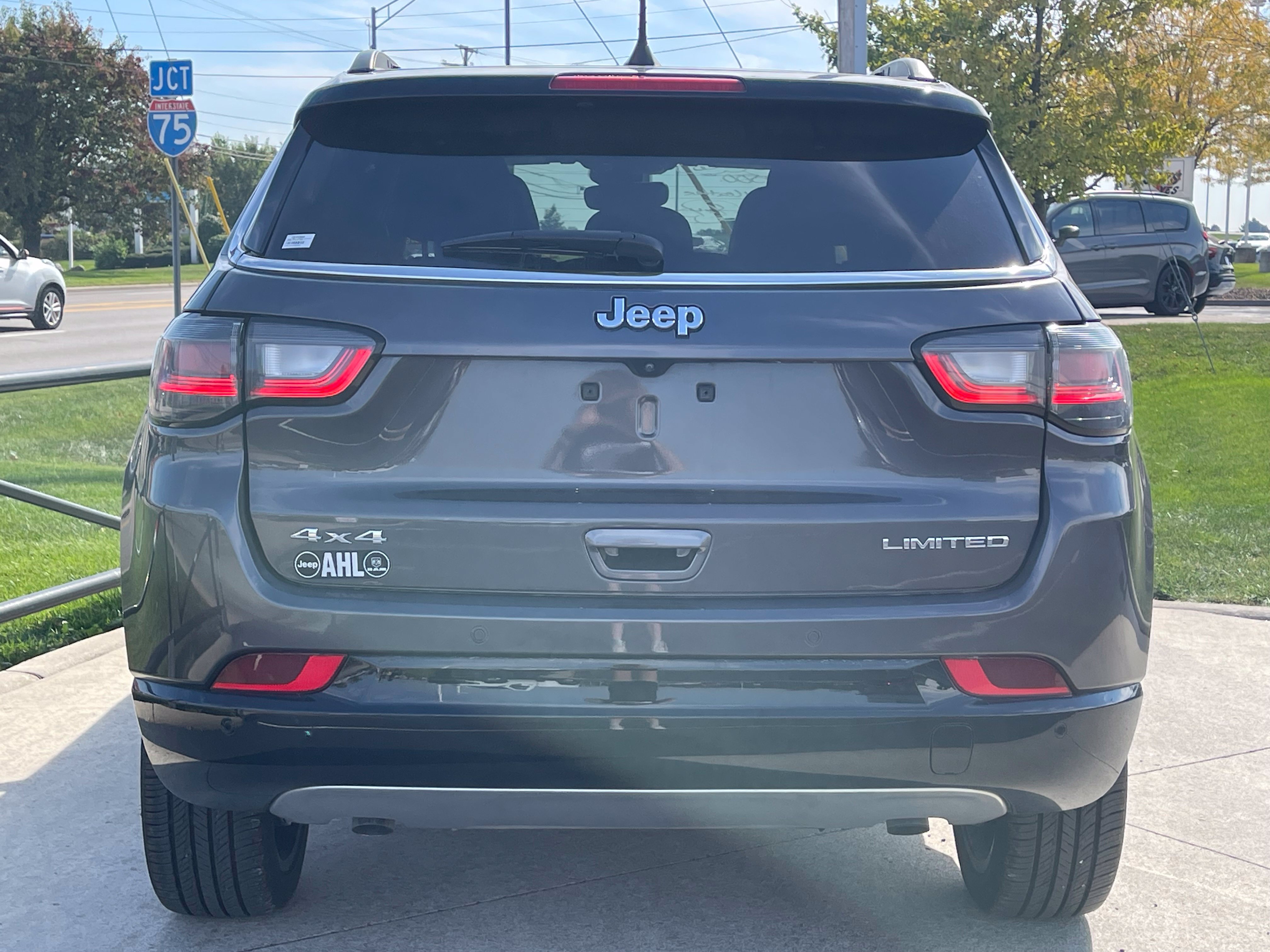 Used 2024 Jeep Compass Limited w/ Elite Group AWD/4WD image 7